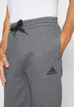 Adidas Sportswear M Feelcozy Pant - Trainingsbroek - Dark Grey Heather/Black 9 Adidas Sportswear M Feelcozy Pant - Trainingsbroek - Dark Grey Heather/Black -Next Verkoopwinkel c984a730c55f4ace82b7db716c57b7dd