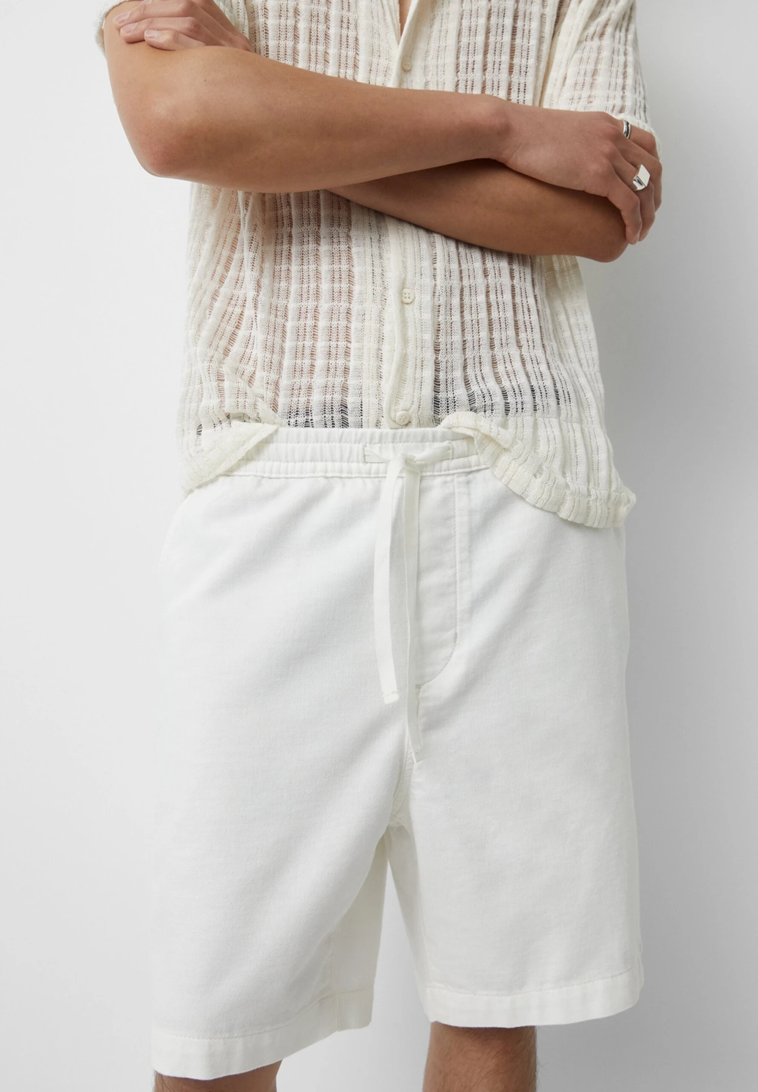 PULL & BEAR With Drawstring-Bermuda- Shorts - White 5 PULL & BEAR With Drawstring-Bermuda- Shorts - White - Afbeelding 5