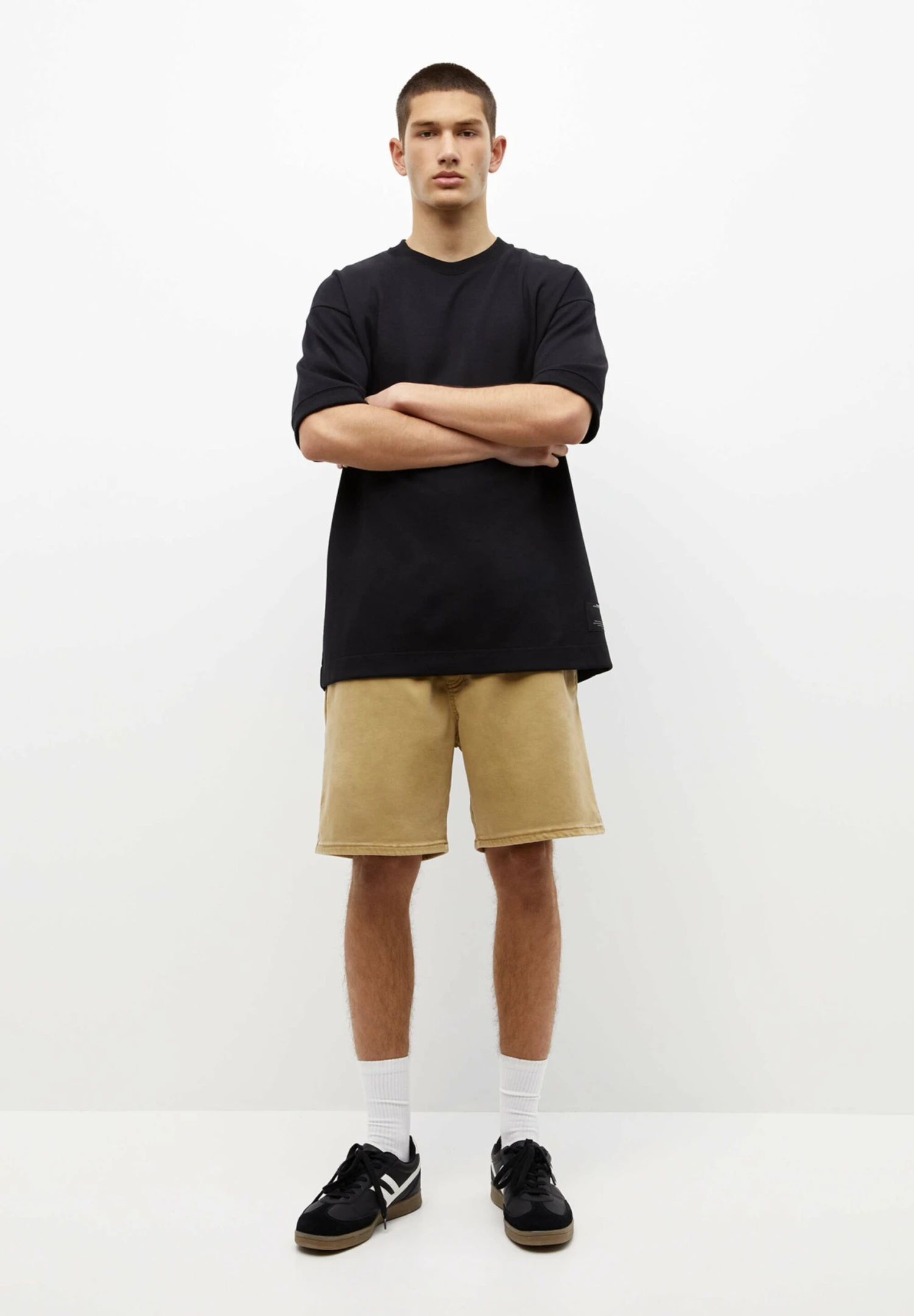 PULL & BEAR Basic Bermuda Joggers - Shorts - Ochre 2 PULL & BEAR Basic Bermuda Joggers - Shorts - Ochre - Afbeelding 2