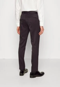 The Fashion Tux Shawl Collar - Kostuum - Bordeaux 17 The Fashion Tux Shawl Collar - Kostuum - Bordeaux -Next Verkoopwinkel ccd8426c8e1d4251b4d843c1bf9736da