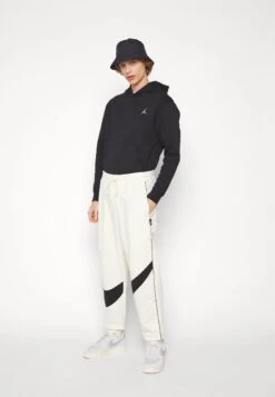 Nike Sportswear Pant - Trainingsbroek - Coconut Milk/Black -Next Verkoopwinkel cd2108cd912142618db4302c63bdab77