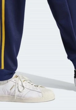 Adidas Originals Adicolor Classics+ Sst - Trainingsbroek - Dark Blue Crew Yellow 10 Adidas Originals Adicolor Classics+ Sst - Trainingsbroek - Dark Blue Crew Yellow -Next Verkoopwinkel ced89706b16f4c1f9d77d95c3b53ce67