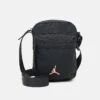 Jordan Airborne Festival- Schoudertas - Black/Rose Gold 15 Jordan Airborne Festival- Schoudertas - Black/Rose Gold -Next Verkoopwinkel d1ae49ee553f42b0a42dd9a213b12023