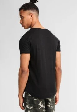 Pier One Garment Tee - T-Shirt Basic - Black 8 Pier One Garment Tee - T-Shirt Basic - Black -Next Verkoopwinkel d6602250572043e18ca408482080235f