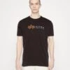 Alpha Industries Label- T-Shirt Print - Hunter Brown -Next Verkoopwinkel d97903bac550400b93c5e996411e4d09