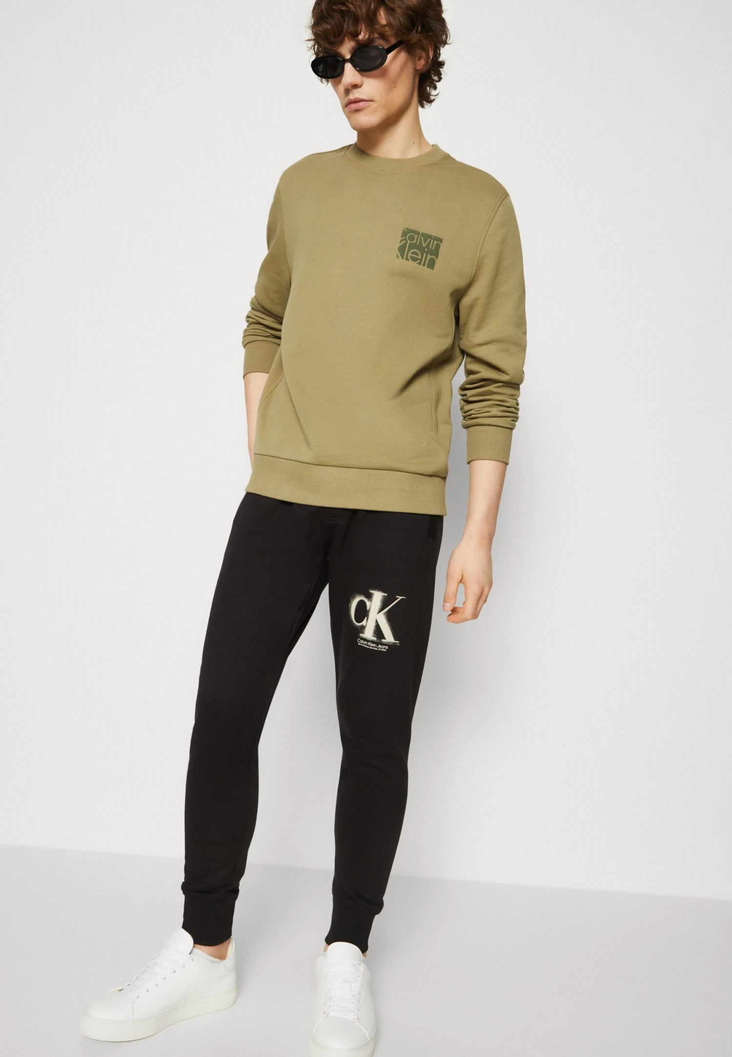 Calvin Klein Jeans Spray Pant - Trainingsbroek - Black 4 Calvin Klein Jeans Spray Pant - Trainingsbroek - Black - Afbeelding 4