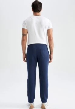 DeFacto Regular Fit - Trainingsbroek - Indigo 5 DeFacto Regular Fit - Trainingsbroek - Indigo -Next Verkoopwinkel df2bee3901ca4aeeabc25f4ec185009c