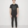 Jack & Jones James Tee And Pants - Pyjama - Black 10 Jack & Jones James Tee And Pants - Pyjama - Black -Next Verkoopwinkel e2dc4b8d9a244ce793e8edc3f34c7905