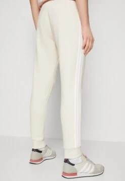 Adidas Originals Stripes Pant Unisex - Trainingsbroek - White -Next Verkoopwinkel e326d81f6dc44410ace88ab3af5dabab