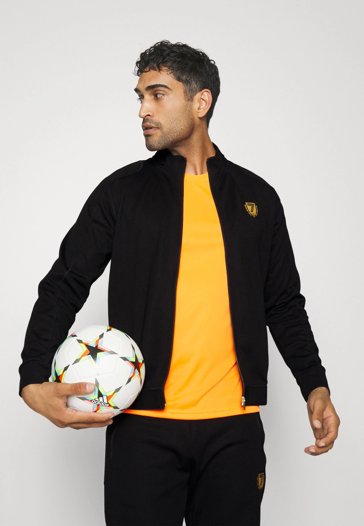 EA7 Emporio Armani Train Soccer Pants - Trainingsbroek - Black 4 EA7 Emporio Armani Train Soccer Pants - Trainingsbroek - Black - Afbeelding 4