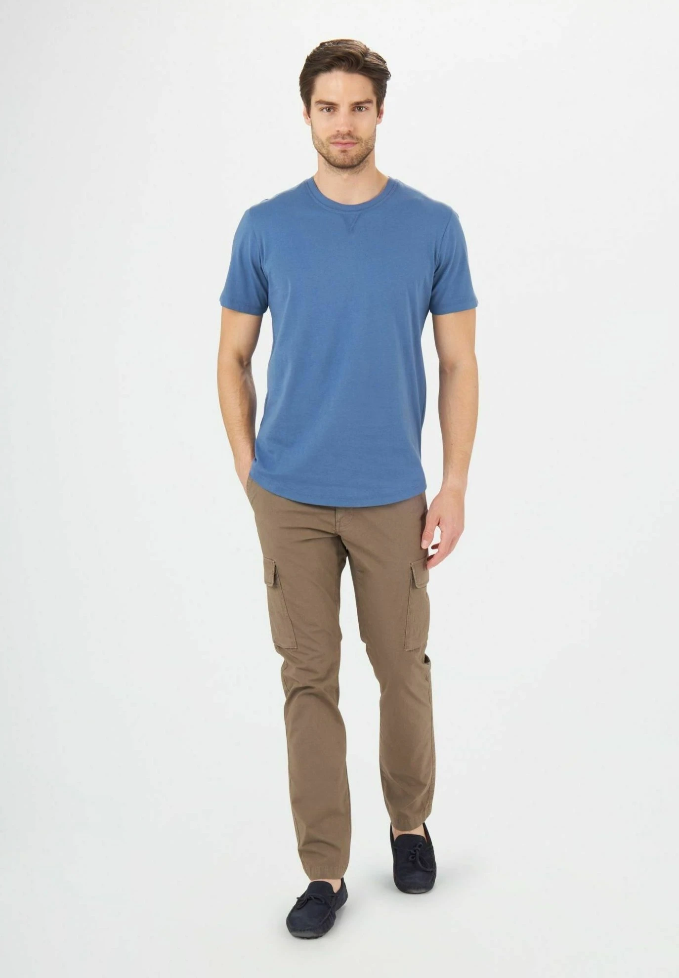 With Detail - T-Shirt Basic - Avio 1 With Detail - T-Shirt Basic - Avio