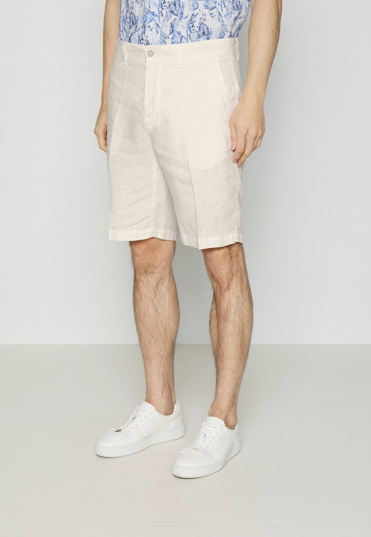 120% Lino Bermuda - Shorts - Champagne Soft Fade 1 120% Lino Bermuda - Shorts - Champagne Soft Fade