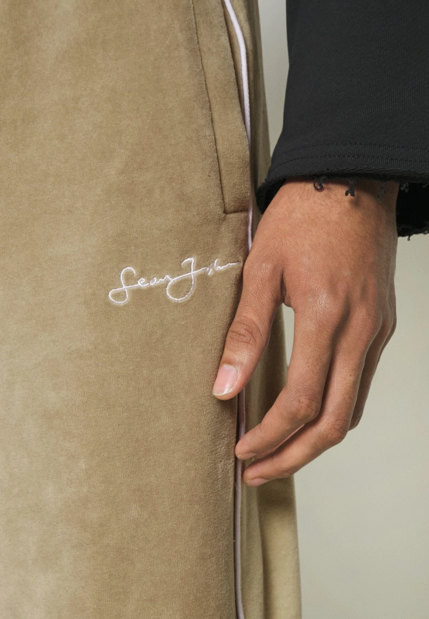 Sean John Script Colorblock Trackpants - Trainingsbroek - Beige 5 Sean John Script Colorblock Trackpants - Trainingsbroek - Beige - Afbeelding 5