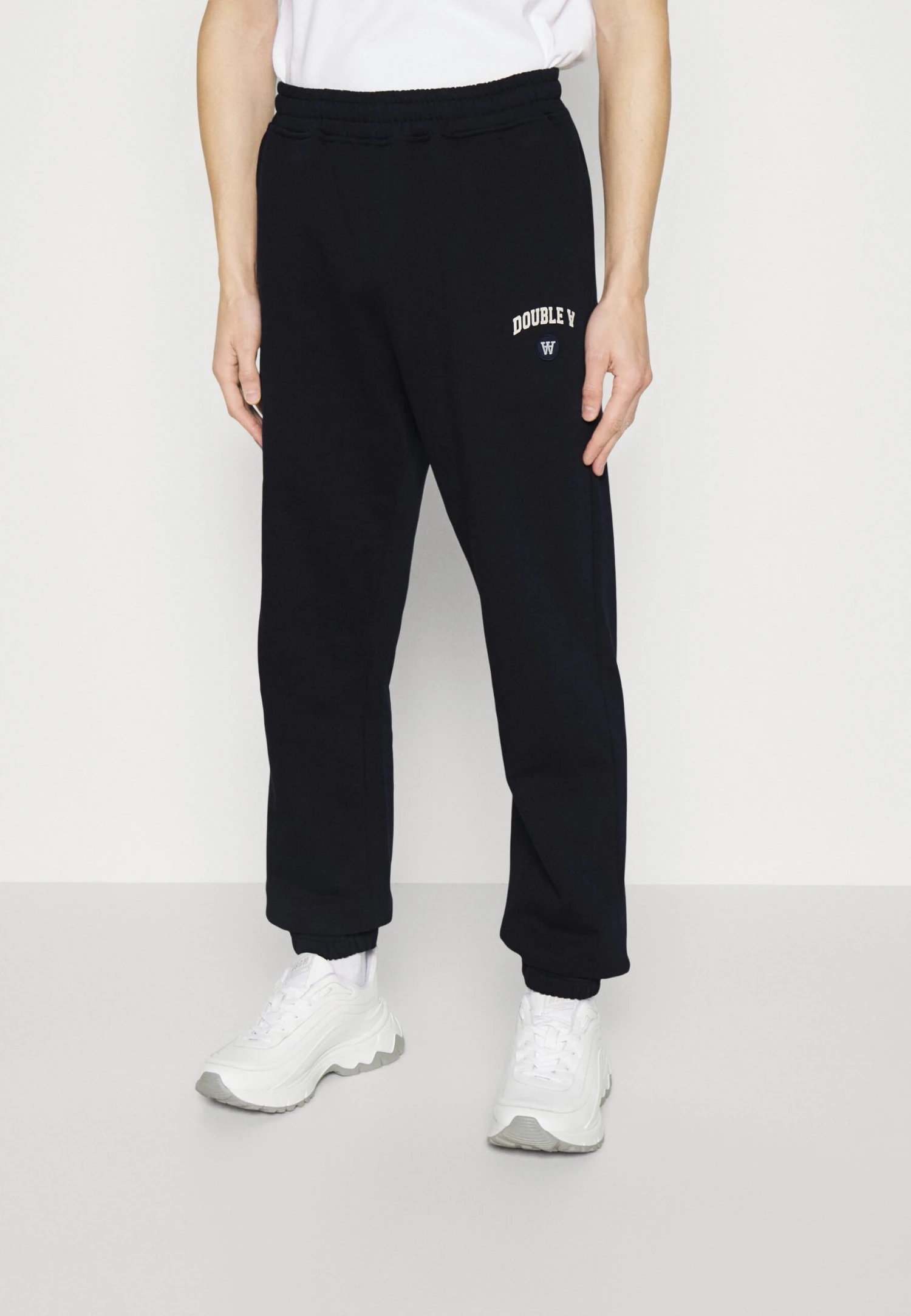 Wood Wood Trainingsbroek - Navy 1 Wood Wood Trainingsbroek - Navy