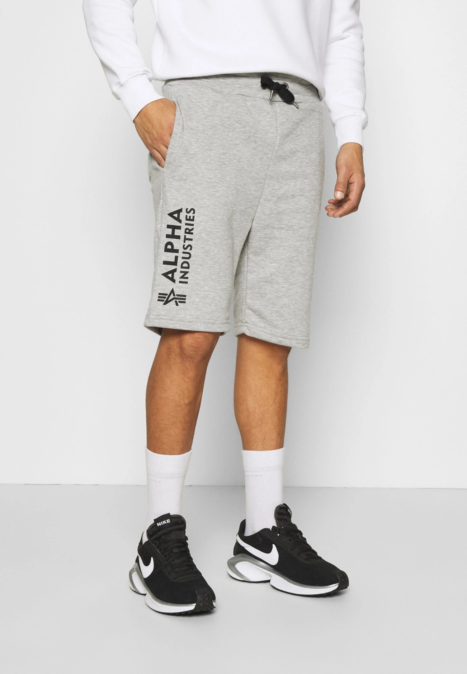 Alpha Industries Trainingsbroek - Grey Heather 1 Alpha Industries Trainingsbroek - Grey Heather