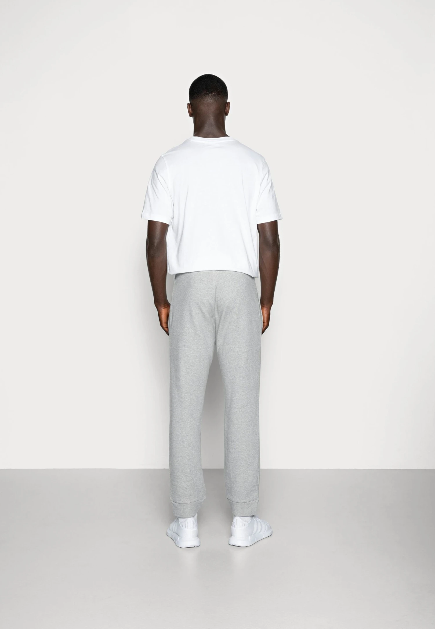 Adidas Originals Trefoil Pant Unisex - Trainingsbroek - Mottled Grey 3 Adidas Originals Trefoil Pant Unisex - Trainingsbroek - Mottled Grey - Afbeelding 3