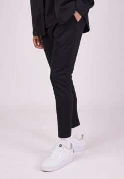 Trainingsbroek - Noir 8 Trainingsbroek - Noir -Next Verkoopwinkel f911b4e9b4e44fb0b4961b2c953f0881