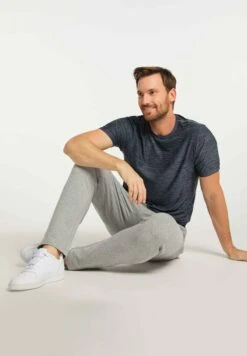 Trainingsbroek - Titan Mel 11 Trainingsbroek - Titan Mel -Next Verkoopwinkel fa77ef0922084f8d95de4d8665402157