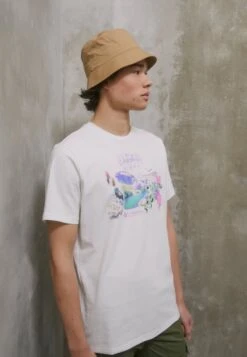 Columbia Deschutes Valley⢠Graphic Tee - T-Shirt Print - White