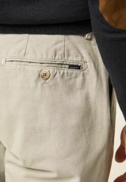 Hackett London Core Sanderson - Chino - Dusty Green 9 Hackett London Core Sanderson - Chino - Dusty Green -Next Verkoopwinkel fb8e2bc342f04e149b7e69107747354e